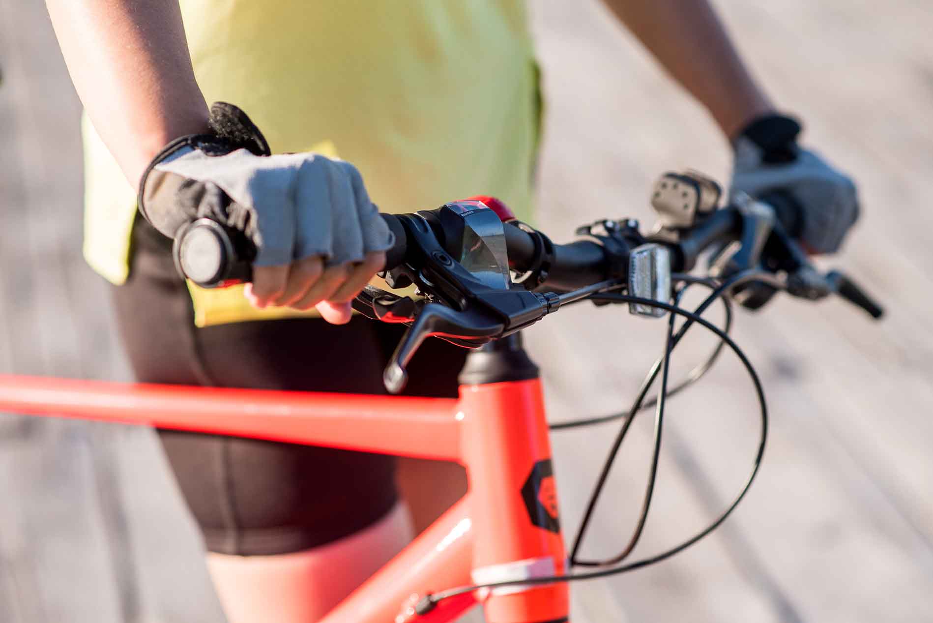 hand-pain-and-cycling